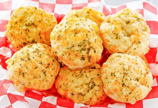 How to Make Red Lobster Biscuits
